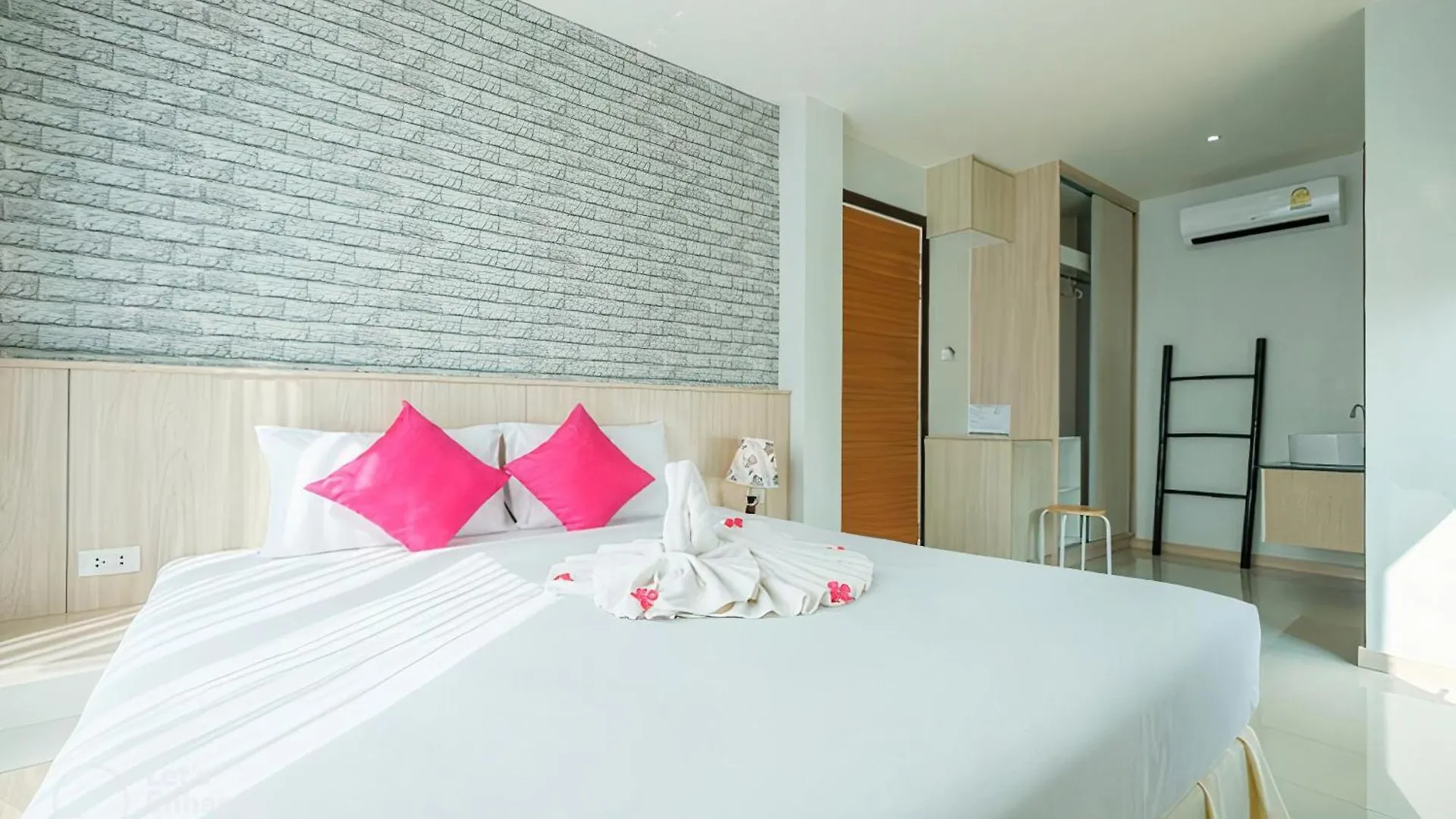 The Wings Boutique Hotels Krabi Ko Lanta
